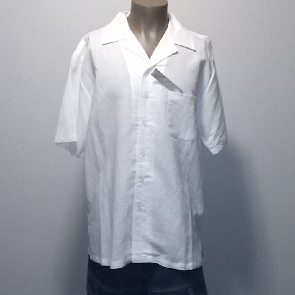 Flawless & Timeless 1pc White Men's short sleeve shirt by Classico